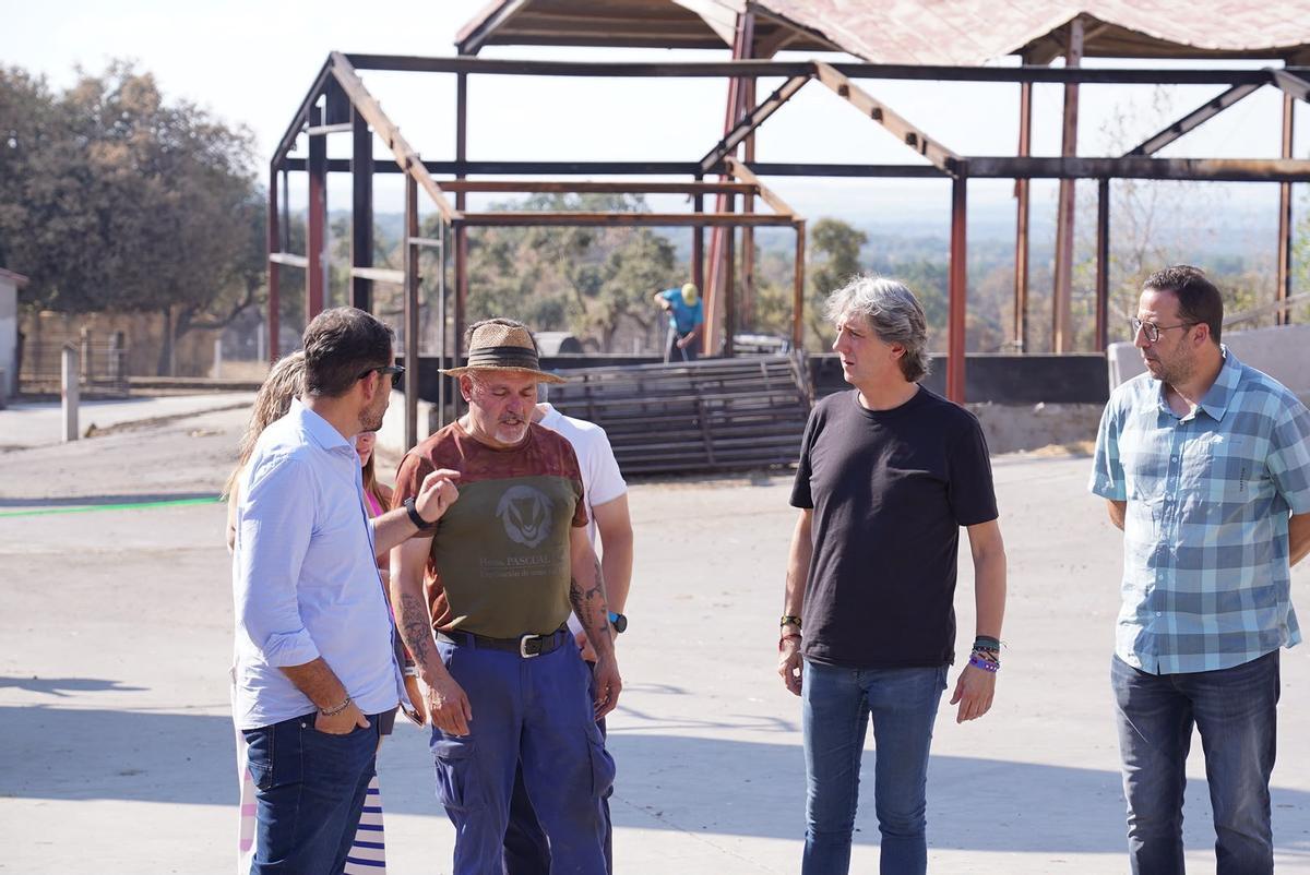 GALERÍA | Carlos Martínez visita los pueblos afectados por el incendio de Sayago GALERÍA | Carlos Martínez visita los pueblos afectados por el incendio de Sayago