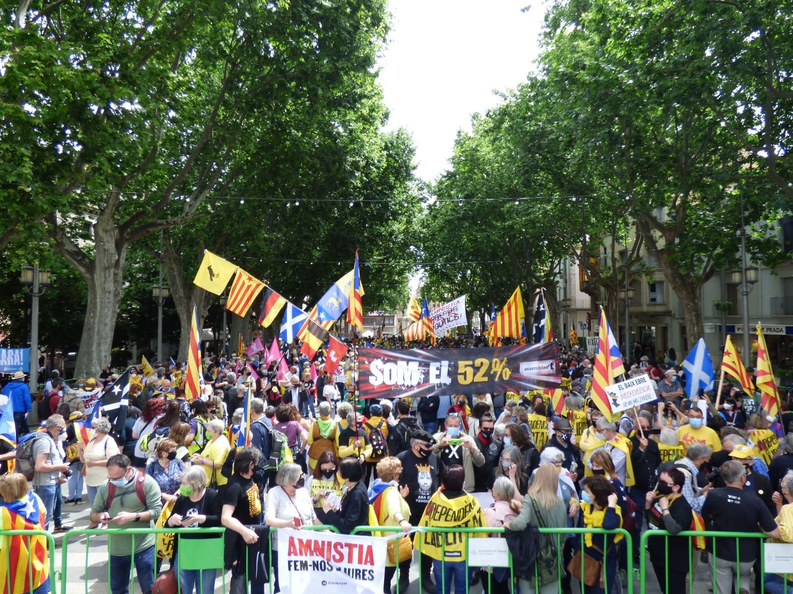 L'ANC pressiona el Govern per fer efectiva la independència i Òmnium crida a la mobilització ciutadana