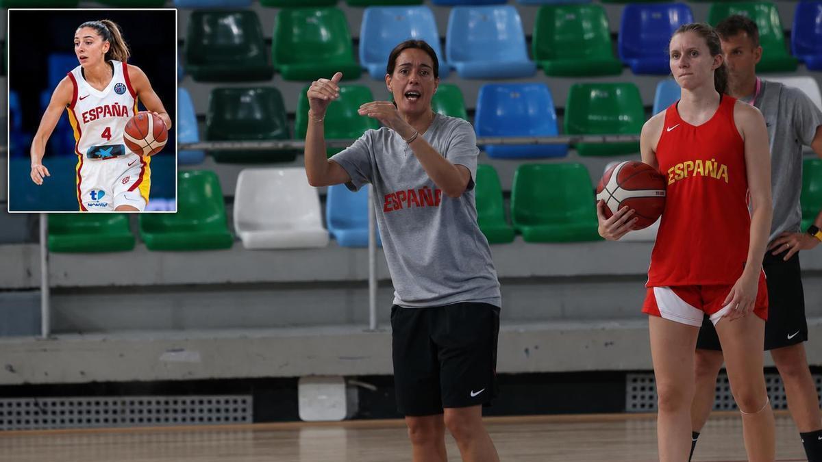 Gloria Estopá dando instrucciones durante un entrenamiento con la selección