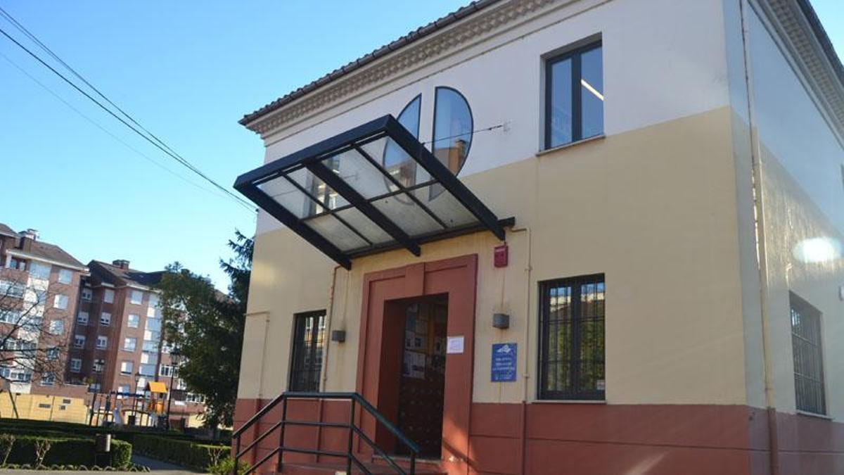 El edificio de la biblioteca de La Corredoria