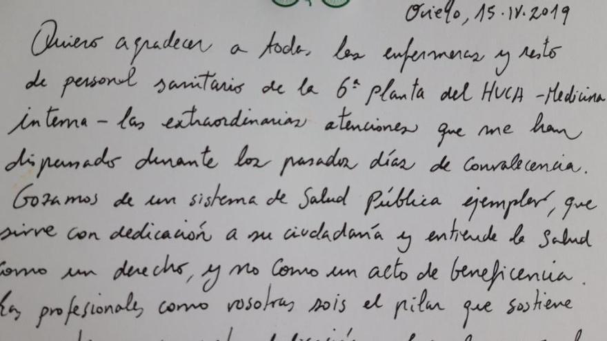 El emotivo agradecimiento de un paciente al servicio de Medicina Interna de un hospital de Asturias