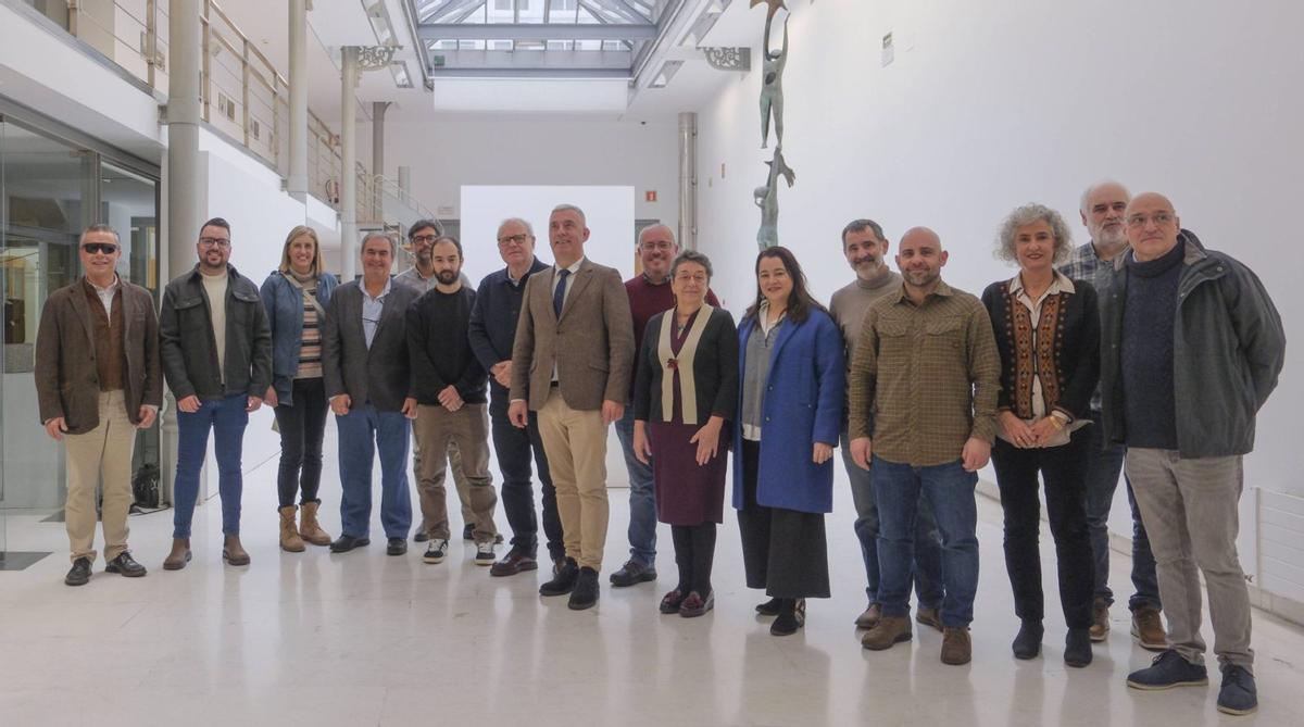 Os representantes institucionais na presentación dos actos conmemorativos no Marcos Valcárcel.