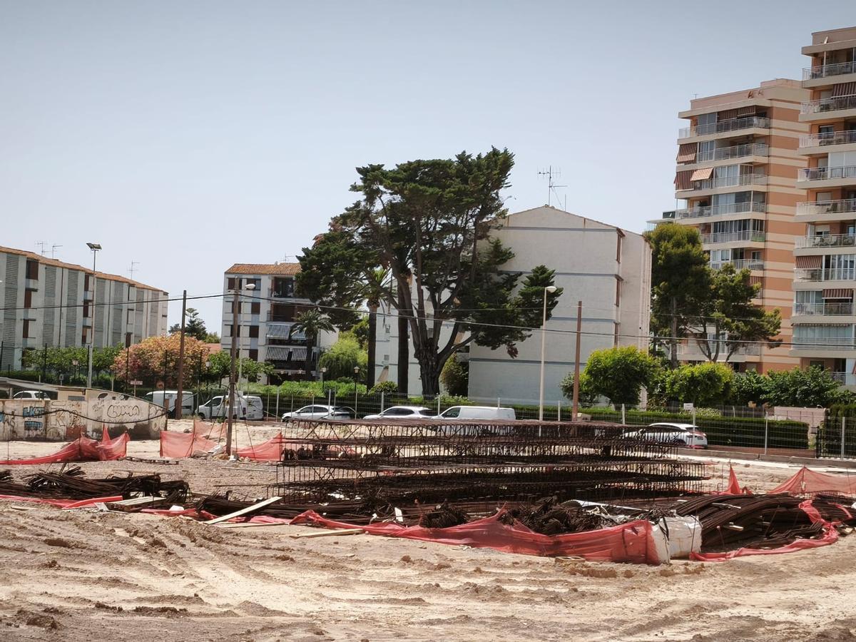 Las máquinas comenzaron a trabajar en la parcela a finales del 2025.