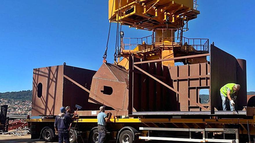 Xunqueira envía por carretera bloques para el País Vasco