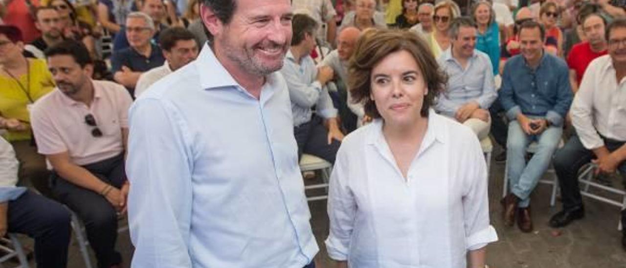 Soraya con la cúpula provincial y regional del Partido Popular