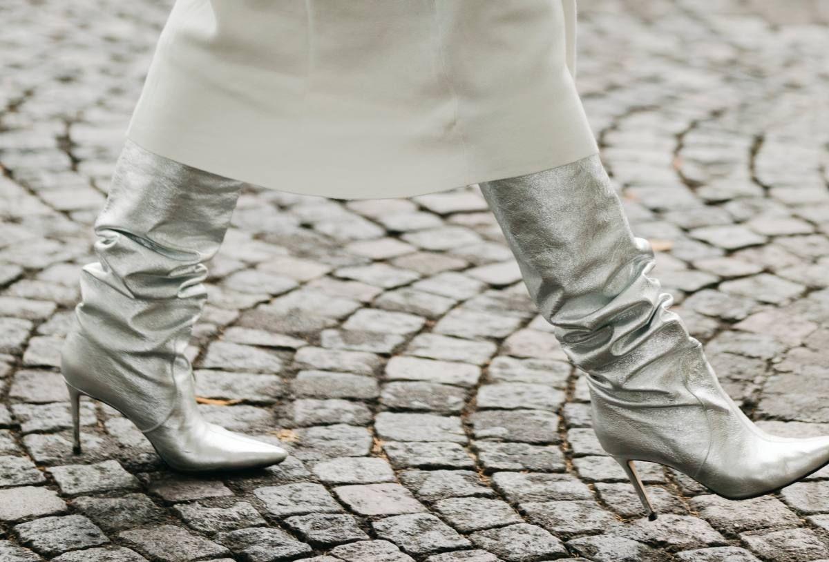 Botas metalizadas street style