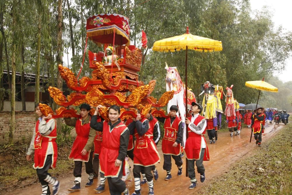 Vietnam -  El culto a los reyes Hùng en Phú Thọ.