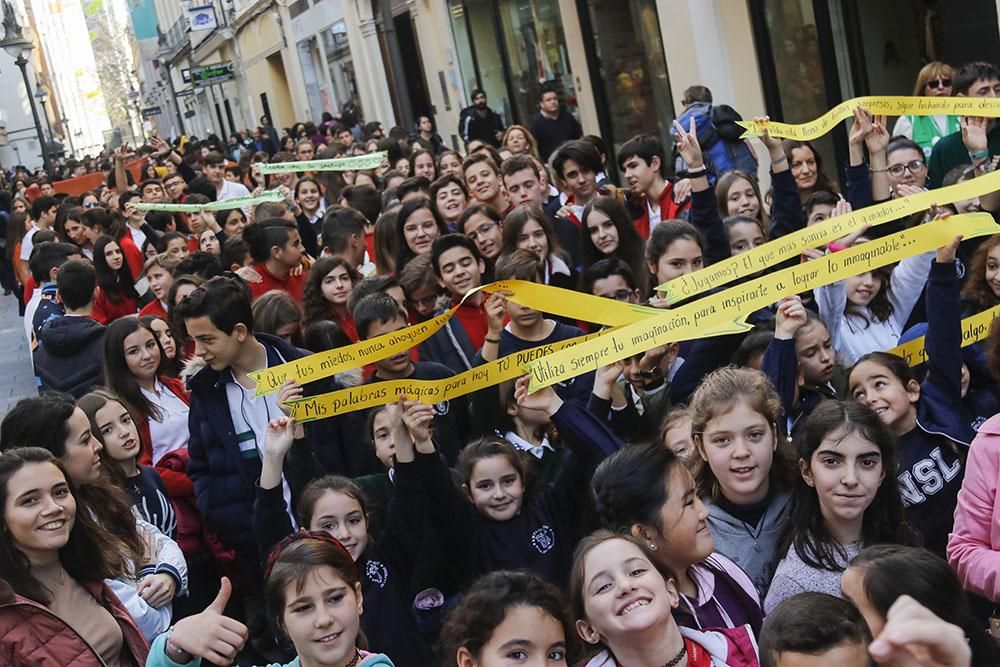 Los escolares hacen una marcha solidaria contra el cáncer