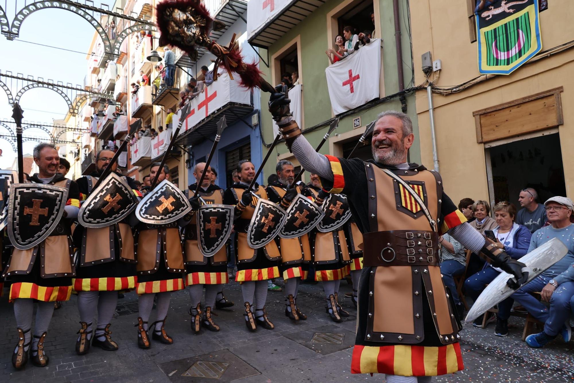 Así es la entrada de las tropas cristianas por Alcoy