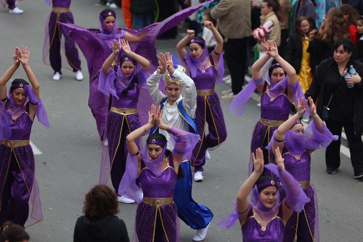 Búscate en las imágenes de la rúa de Carnaval de Ibiza