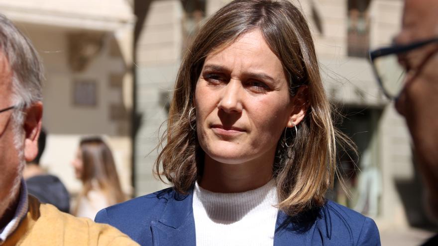 La candidata de Catalunya En Comú a les eleccions del 12-M, Jéssica Albiach, en una visita a Vilafranca
