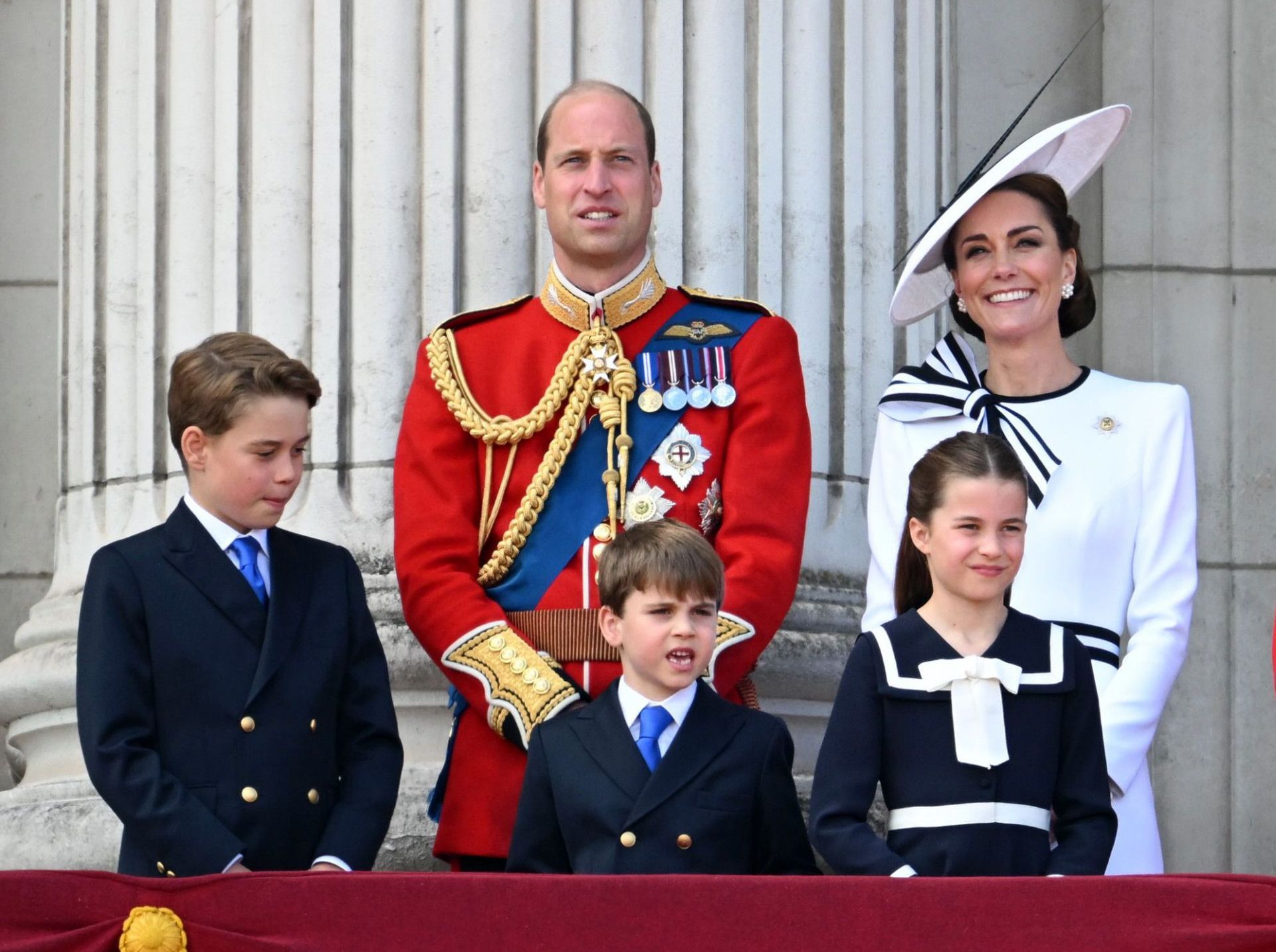 La Familia Real británica en la ceremonia de 'Tropping the Colour'.