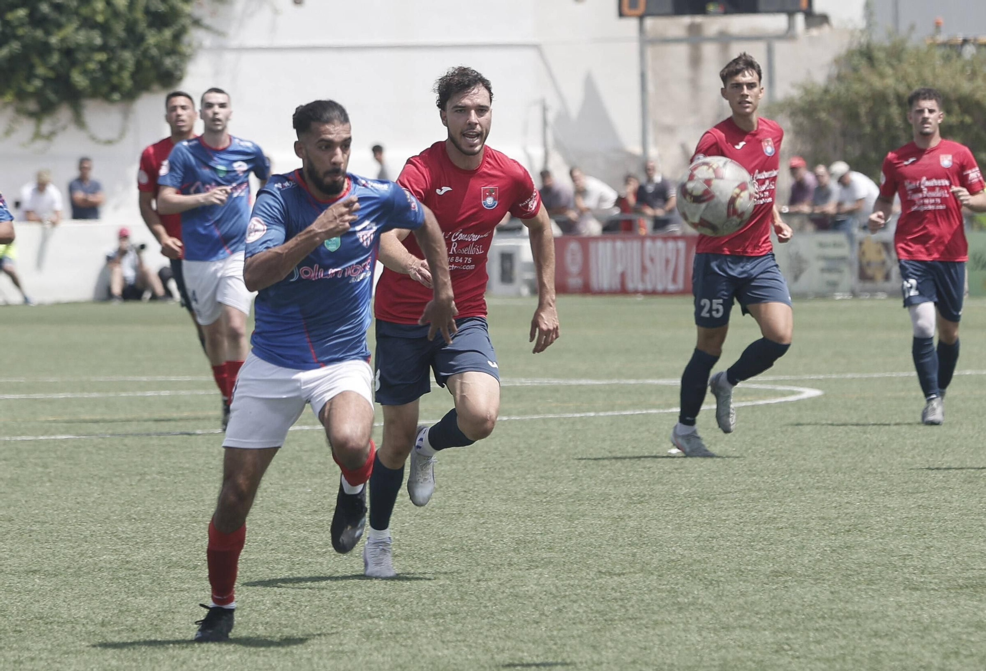 Las imágenes del encuentro entre el Porreres y el Atlético Monzón