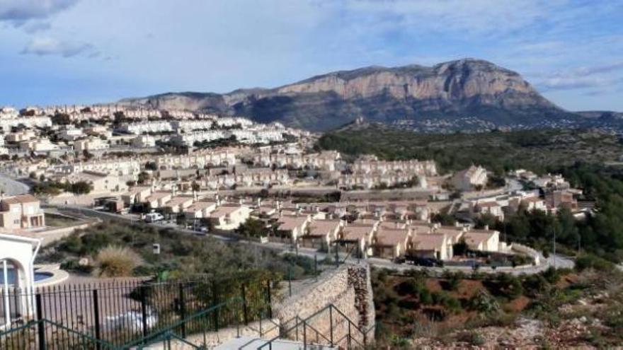 La mitad de las casas de la urbanización Gata Park están vacías y en venta.