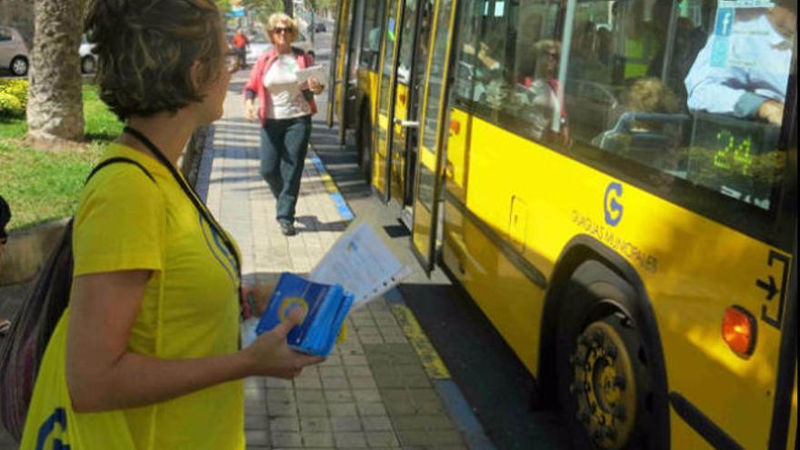 Aumentan en un 3,9 por ciento los viajeros en guagua en Canarias en lo que va de año