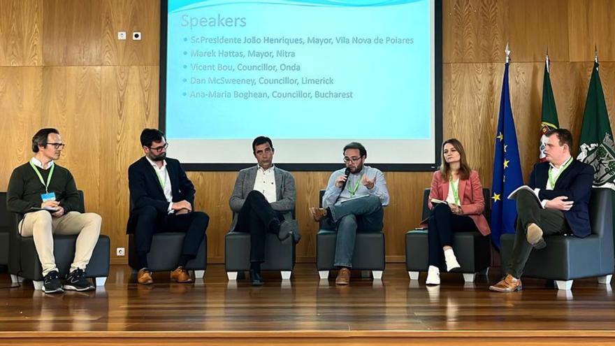 La delegación ondense está encabezada por Vicent Bou y María Prades, quienes asisten junto a técnicos municipales para exponer los proyectos. | MEDITERRÁNEO