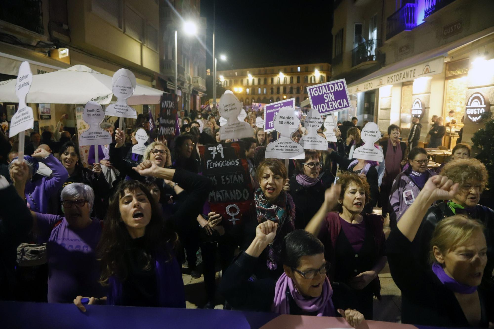 Málaga se echa a la calle para mostrar su rechazo a la violencia machista