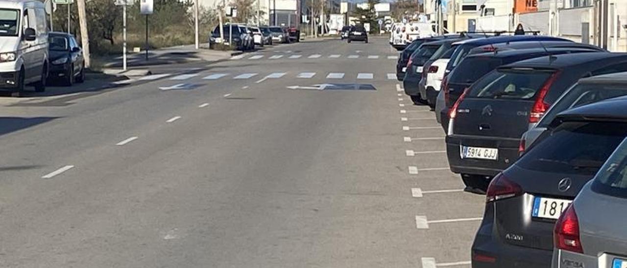 Calle Algepser donde se han reordenado las plazas. | L-EMV