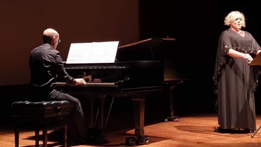 La soprano
Maribel Ortega
durante la actuación. | // M. G.B.