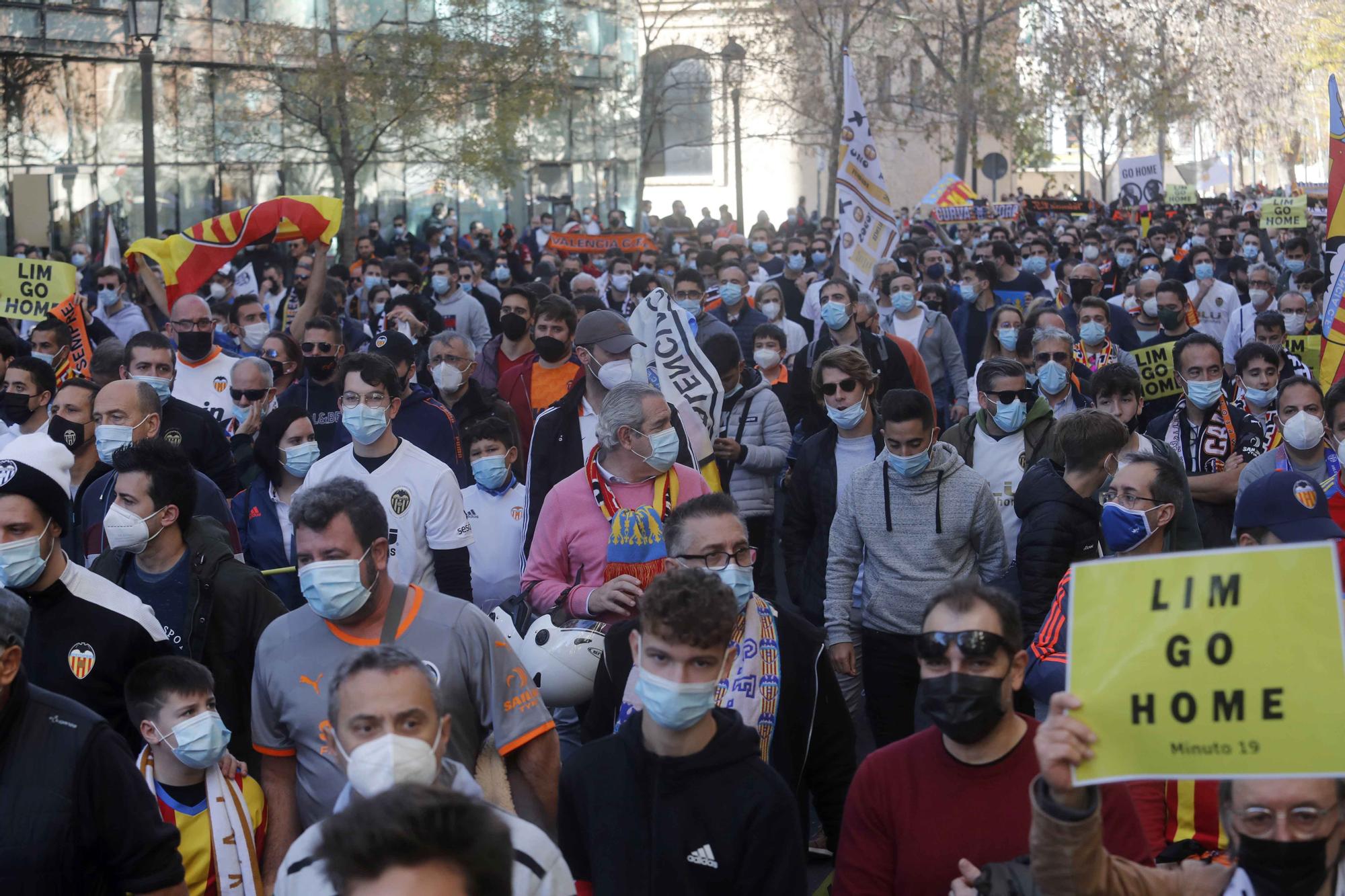 La manifestación valencianista contra Peter Lim (segunda parte)