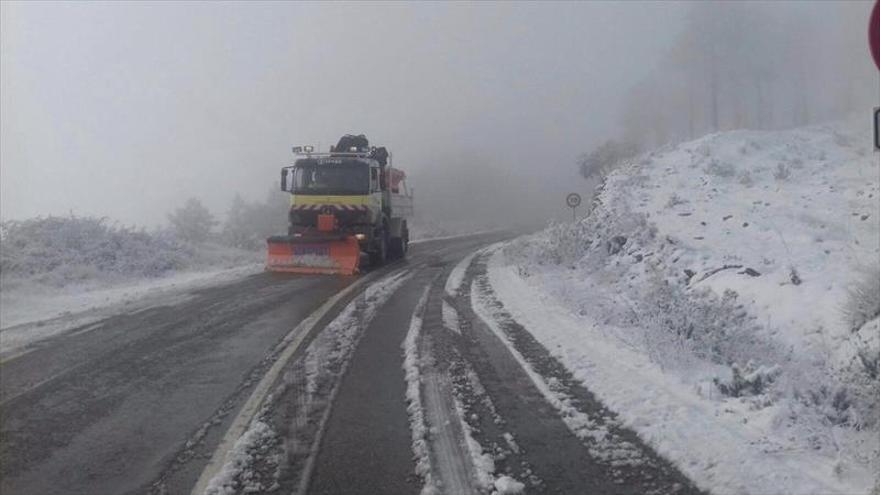 El temporal obliga a cortar cuatro carreteras en el norte de Cáceres
