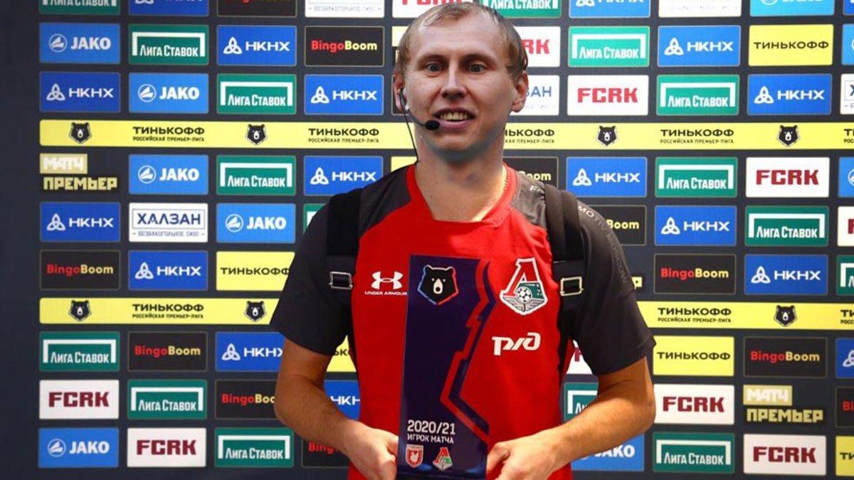 El Rubin vistió al árbitro Ivanov con la camiseta del Lokomotiv