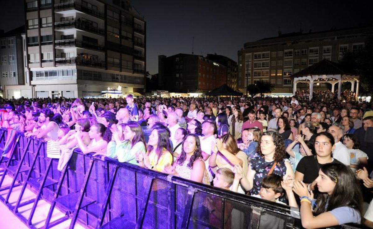 Canal Fiesta Radio  El adiós de El Último de la Fila