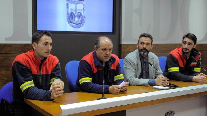 Emilio Martínez, José Manuel Torres, Ricardo Fernández y Juan Carlos Fernández.