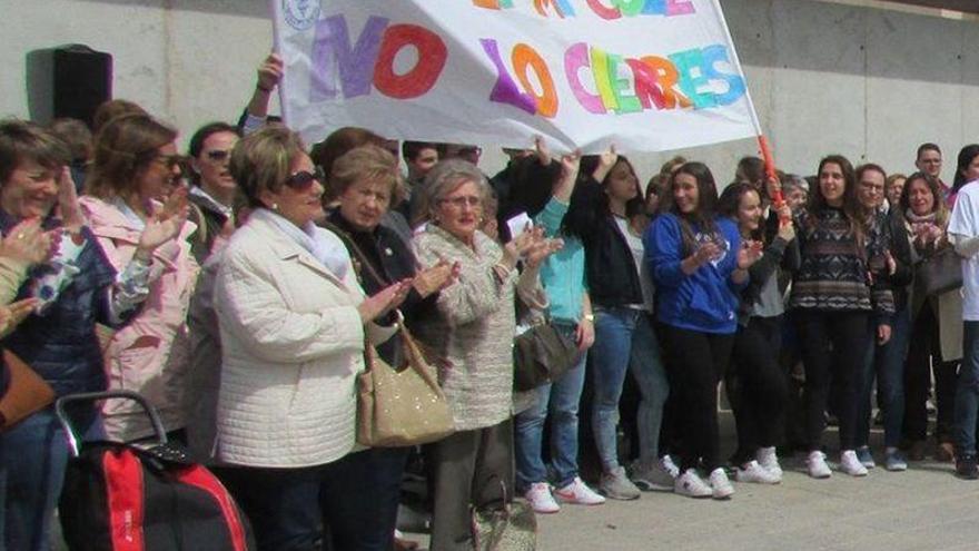 Castellón amplía 68 aulas mientras la concertada activa sus protestas