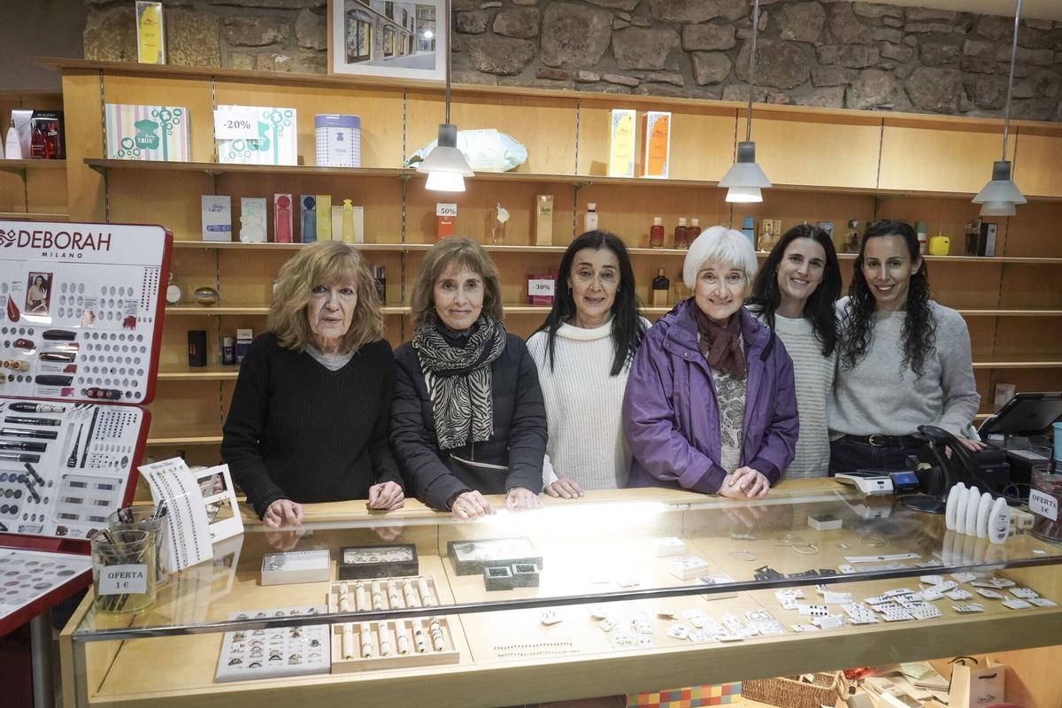 Últim dia d'obertura de la perfumeria Regina Últim dia d'obertura de la perfumeria Regina