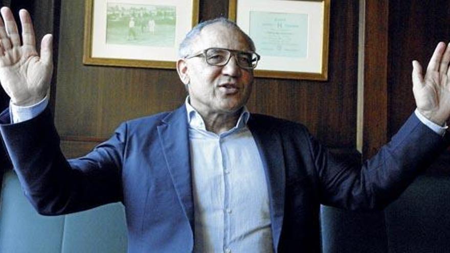 Eine Station fehlt Felix Magath noch zur Zehn. Neun verschiedene Vereine hat der Aschaffenburger bereits geführt, acht davon im Profi-Fußball