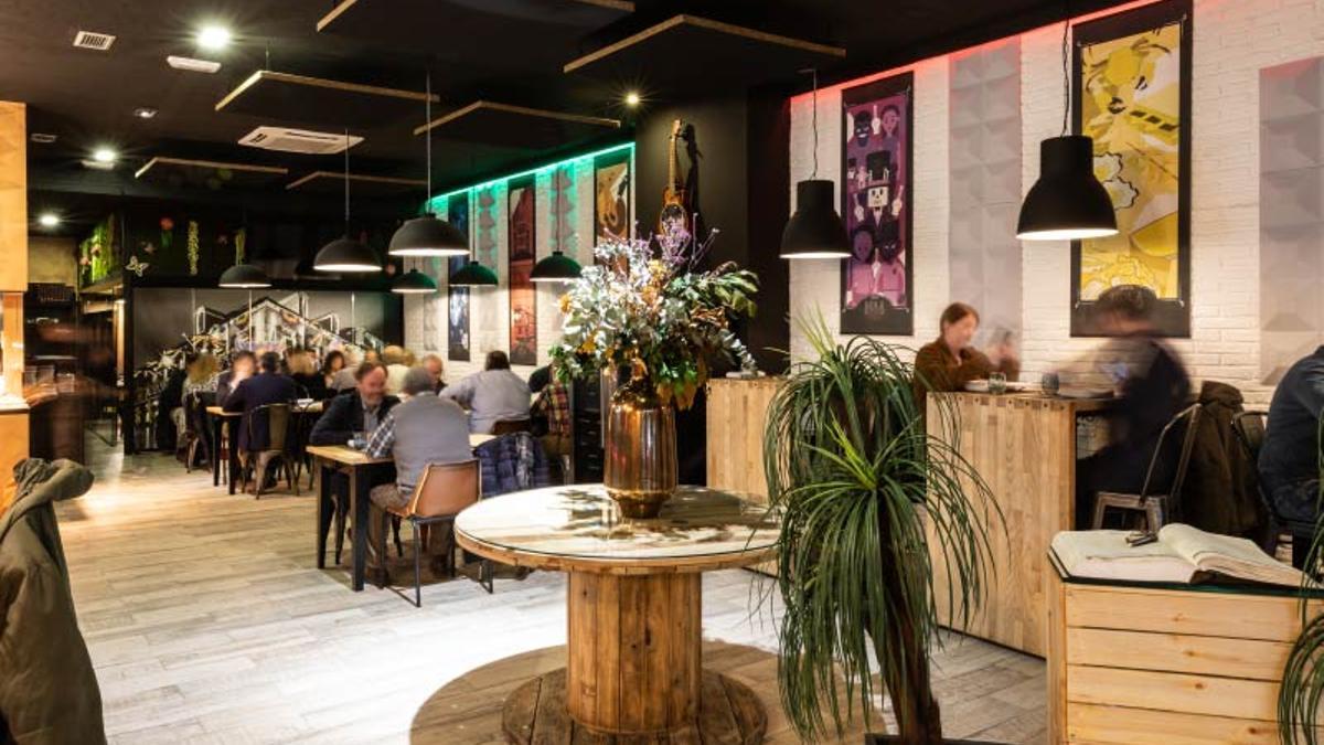Interior del restaurante Nola Grass en Zaragoza