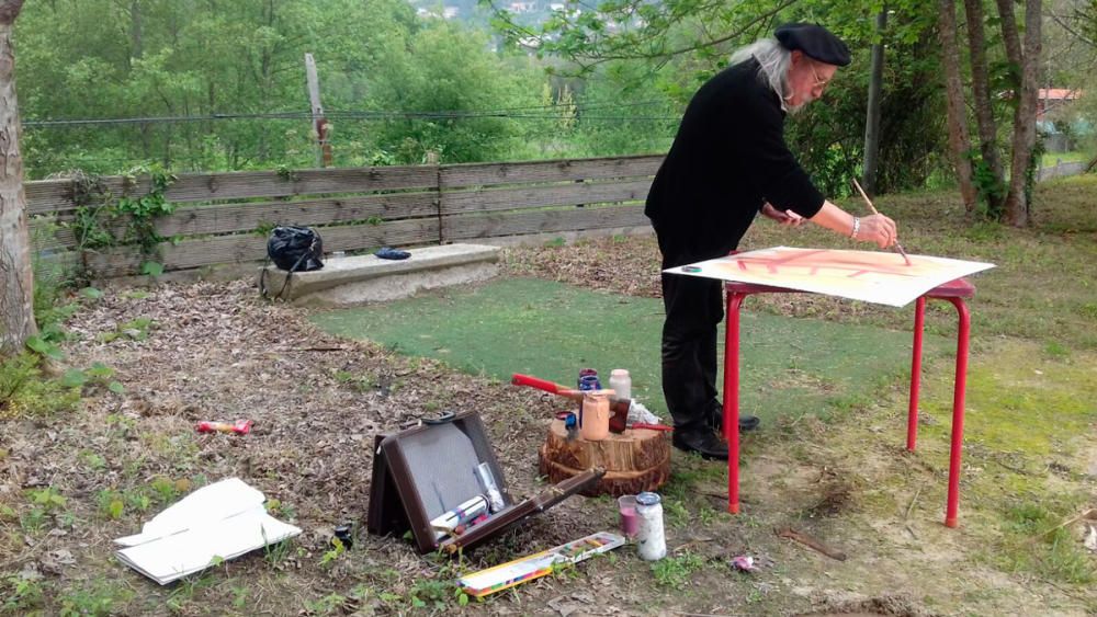 La madera quemada se convierte en arte