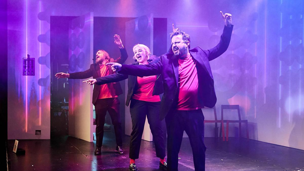 Uno de los espectáculos de Corta el cable rojo.