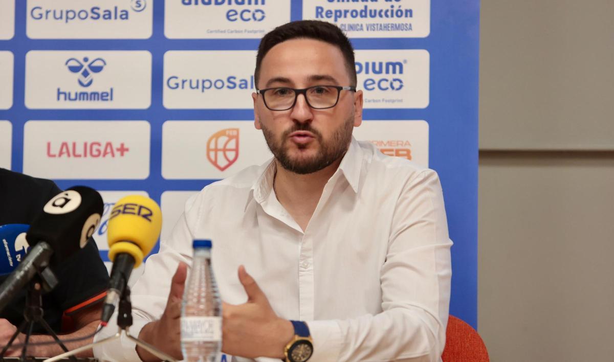 Ionut Georgescu, durante su comparecencia en el balance de la temporada.