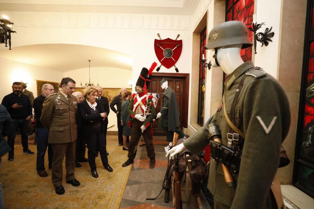 Exposición de uniformes militares