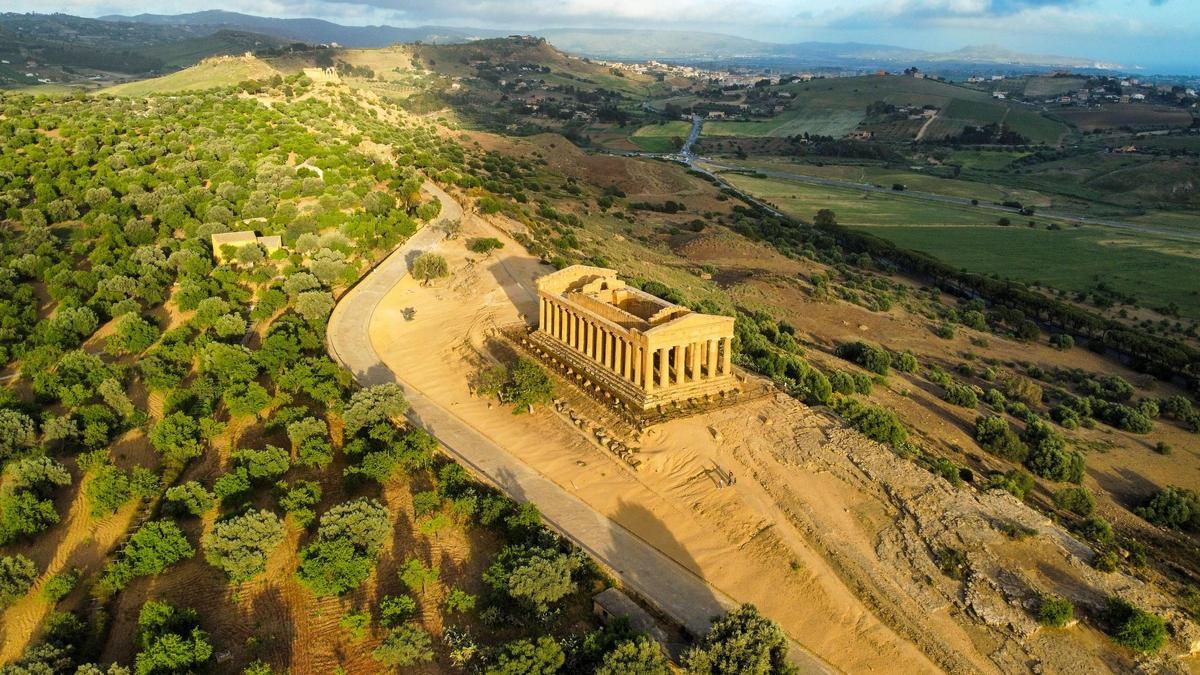 Vista aérea del impresionante Valle de los Templos en Agrigento