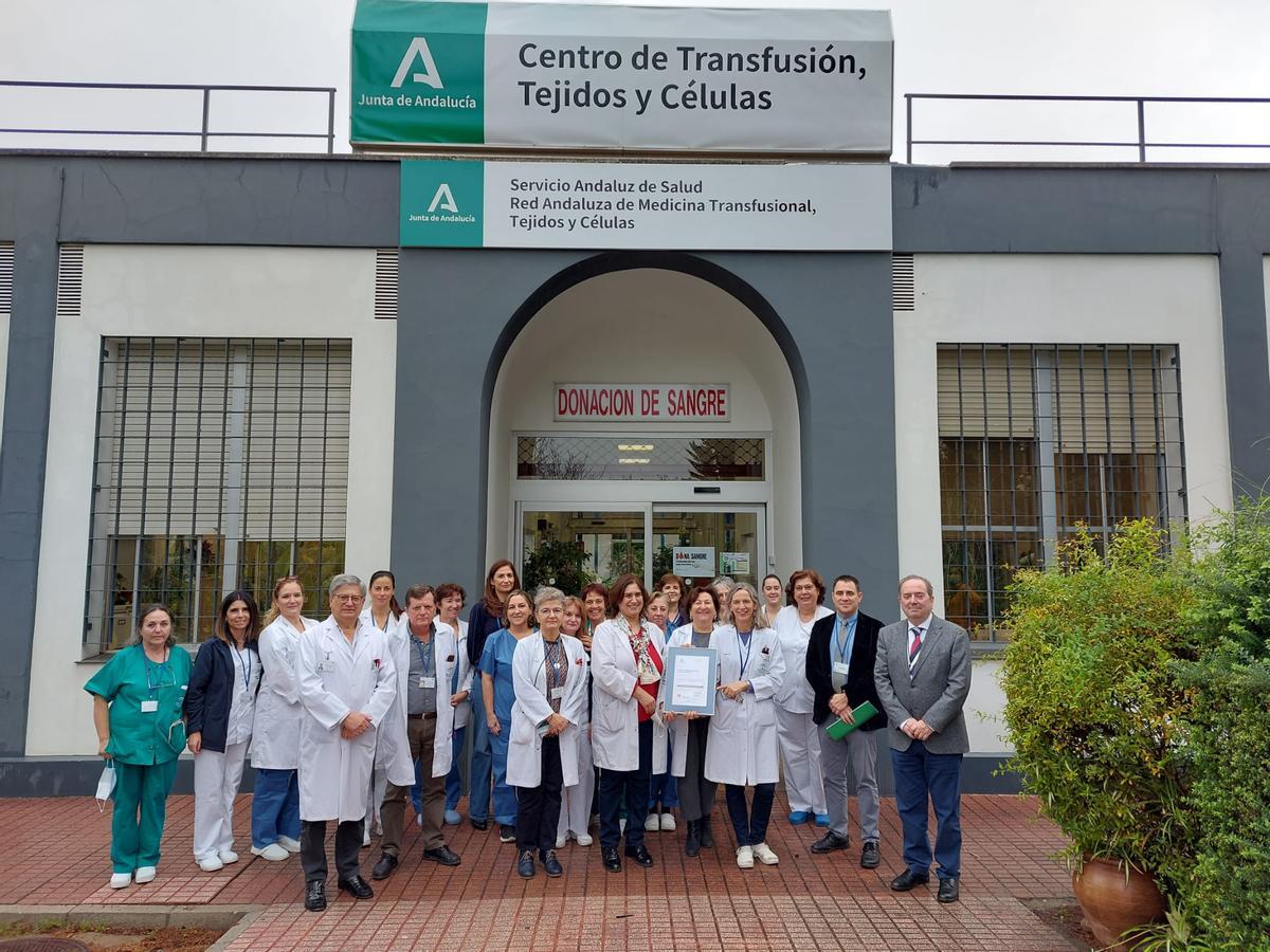 Profesionales del Centro de Transfusión, Tejidos y Células de Córdoba, en una imagen de archivo.