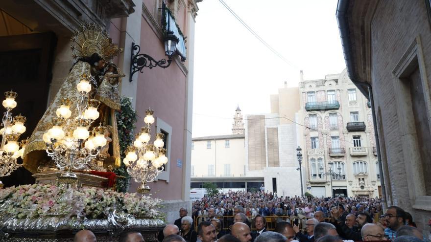 La Virgen sale de la Basílica para el centenario de su Coronación