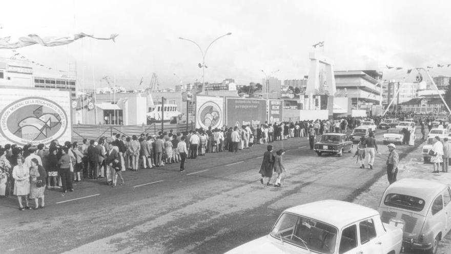 La Exposición Universal de la Pesca levantó una gran expectación entre los vigueses. // FdV