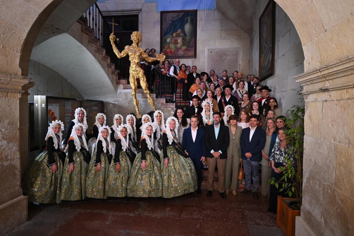 Albacete llega a Alicante con una jornada de folklore y gastronomía