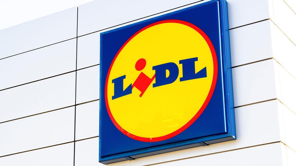 Mañana se esperan colas kilométricas en Lidl para conseguir el juego de sandalias de primavera y verano más cómodas y baratas del mercado: por menos de 10 euros y en tres colores