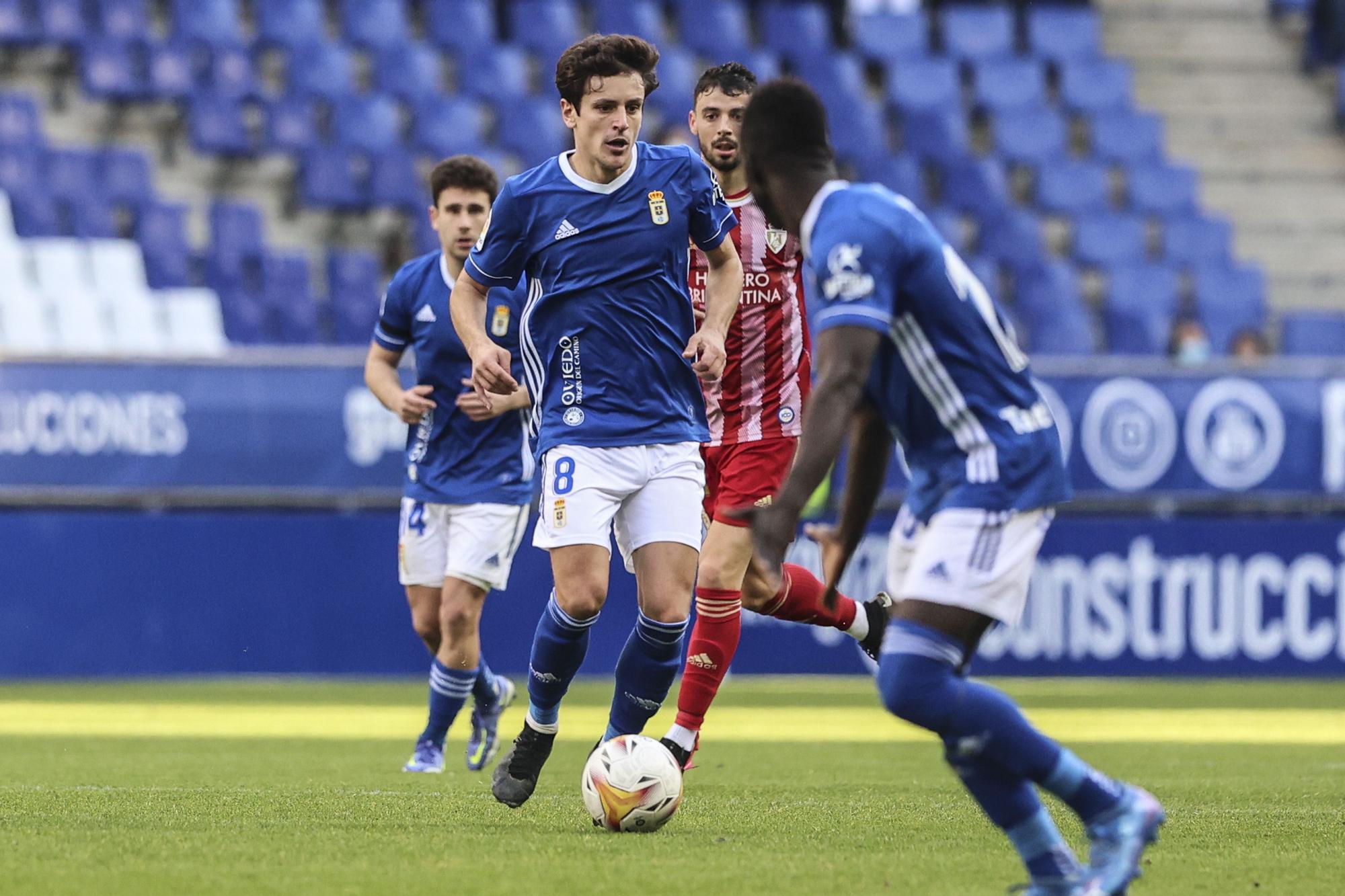 Las mejores imágenes de la victoria del Real Oviedo ante la Ponferradina (2-0)