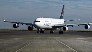 L’empresa que va cobrar 4 milions de Plus Ultra es desvincula de l’aerolínia