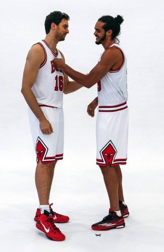 Pau Gasol ha sido presentado, junto con Nicola Mirotic, como nuevo jugador de Chicago Bulls