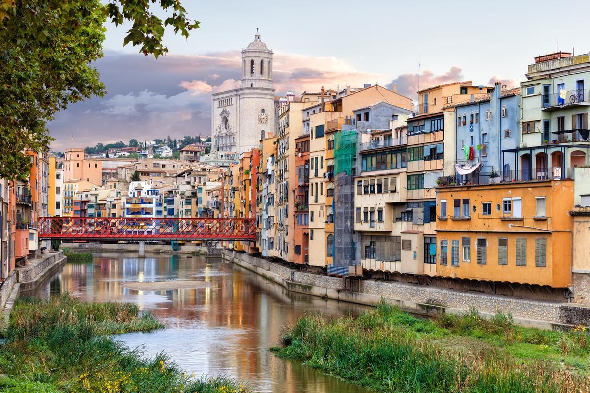 El casco antiguo de Girona con el río Onyar a sus pies