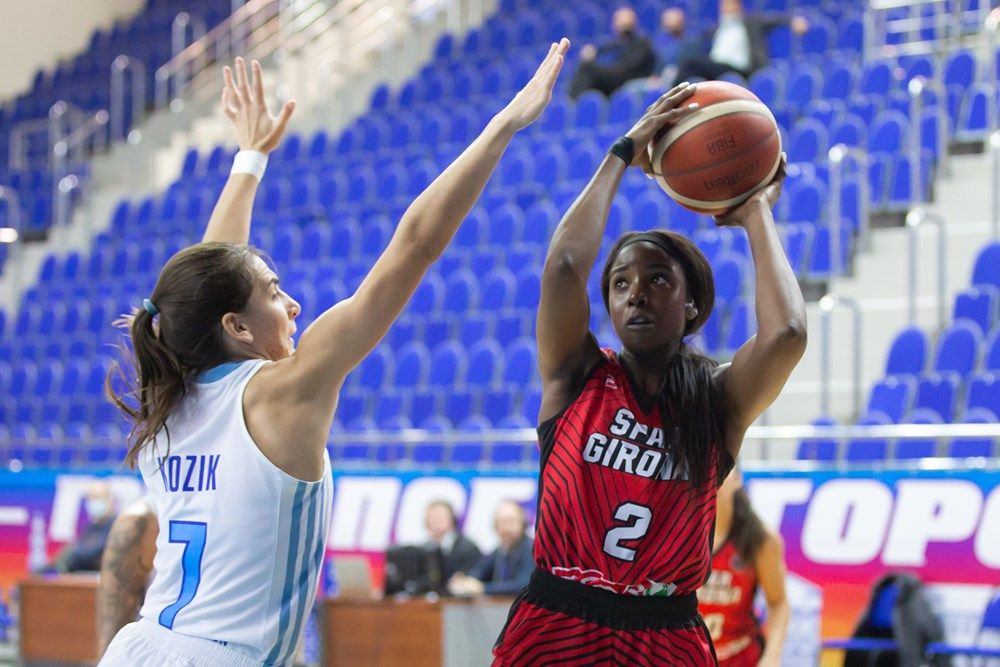 Clara derrota de l'Spar Girona en la visita a Kursk (92-75)