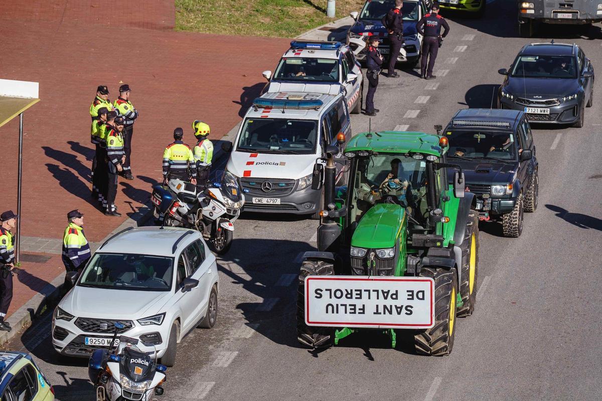 Les fotos de la marxa dels pagesos gironins cap a Barcelona