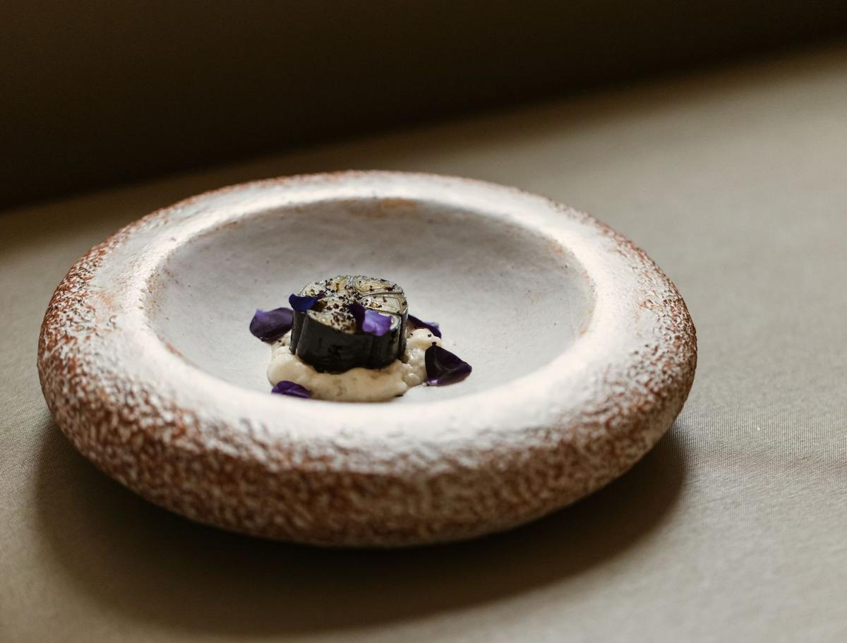 Uno de los platos de La Gaia, el restaurante que cuenta con una estrella Michelin y dos soles Repsol en Ibiza. | LUANA FAILLA