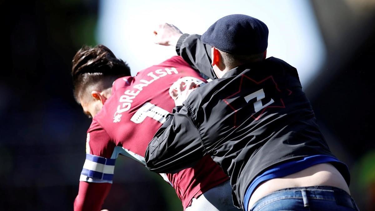 Agresión a John Grealish